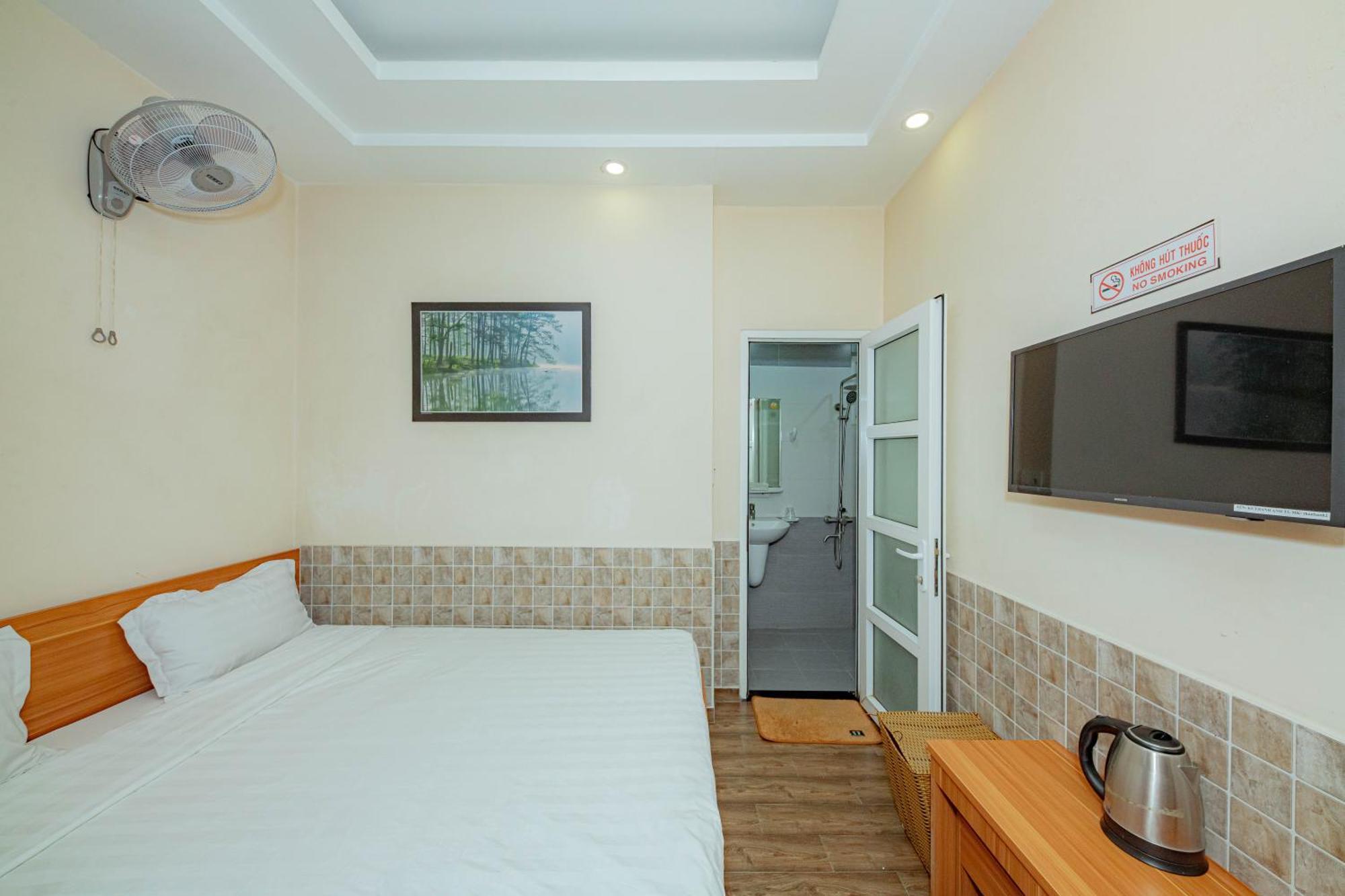 Thanh Anh 2 Hotel - Gan Cho Dem Далат Экстерьер фото
